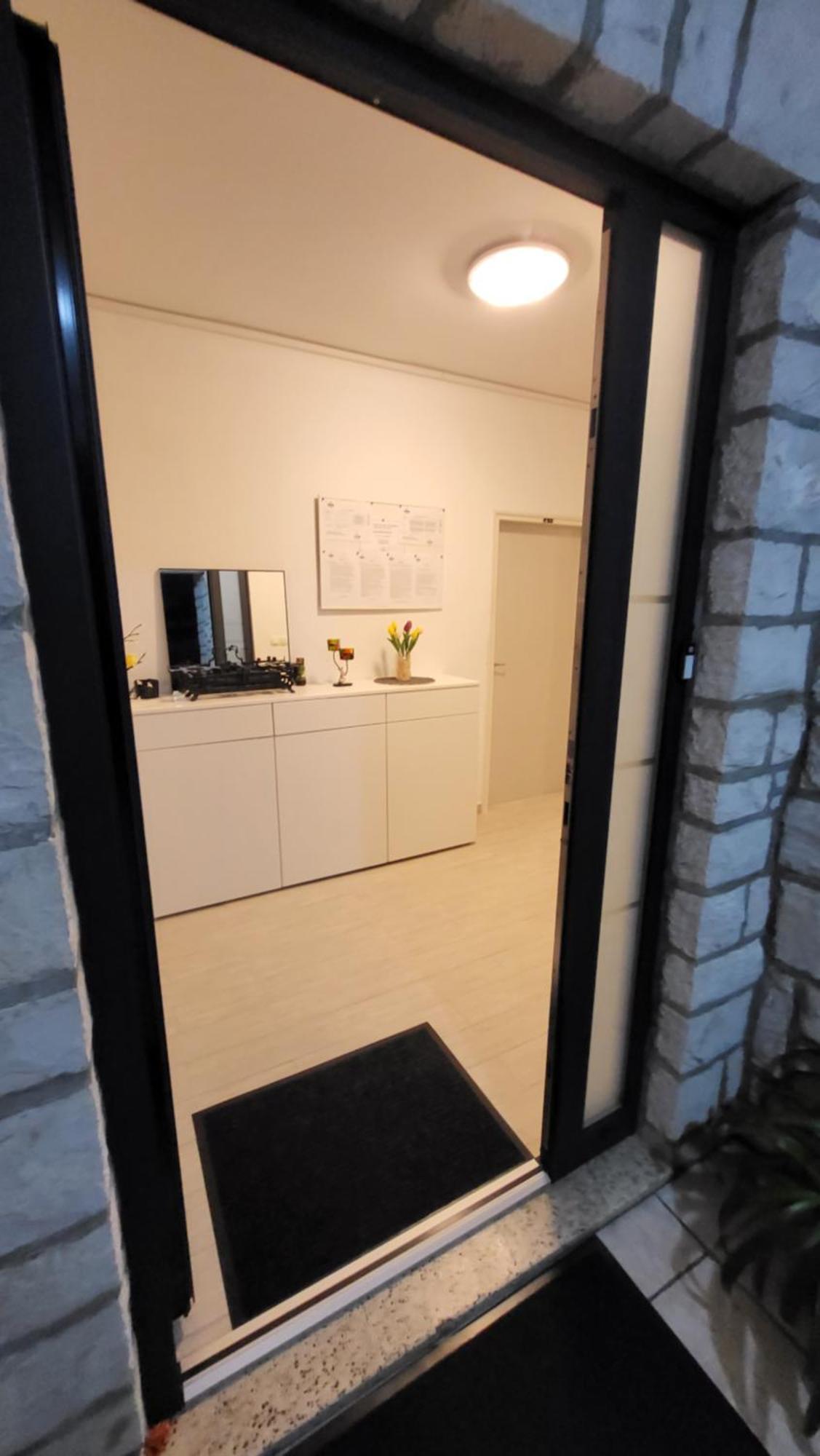 Apartments & Rooms Fam Ribaric Banjol Exterior photo